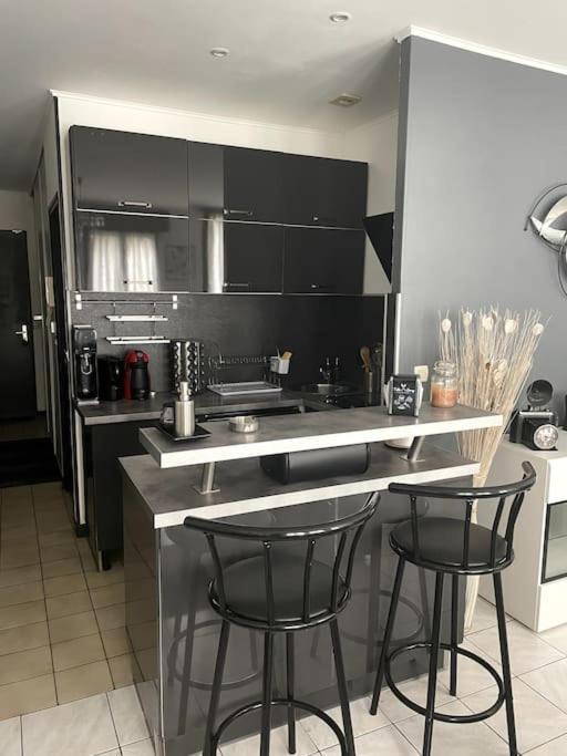 Appartement - Chic Et Cosy A 30 Minutes De Paris Et 25 Minutes De Disney Ozoir-la-Ferrière Exterior foto